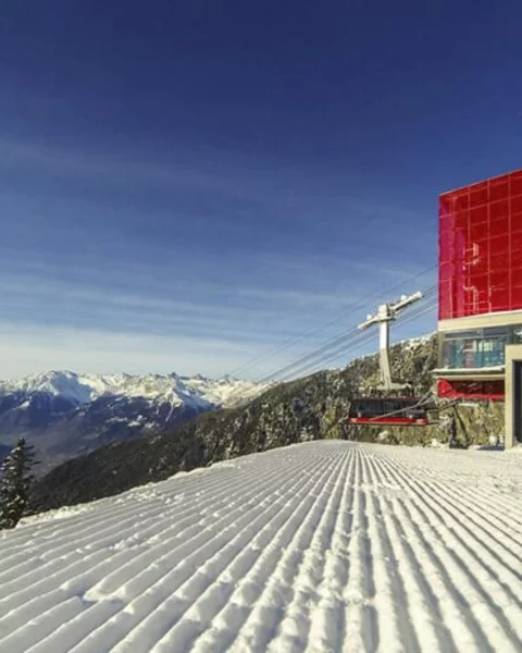 Skifahren, Rodeln und Schneewandern in Meran 2000