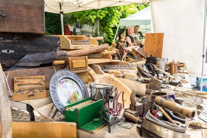 flohmarkt meran 00409 864x576 1